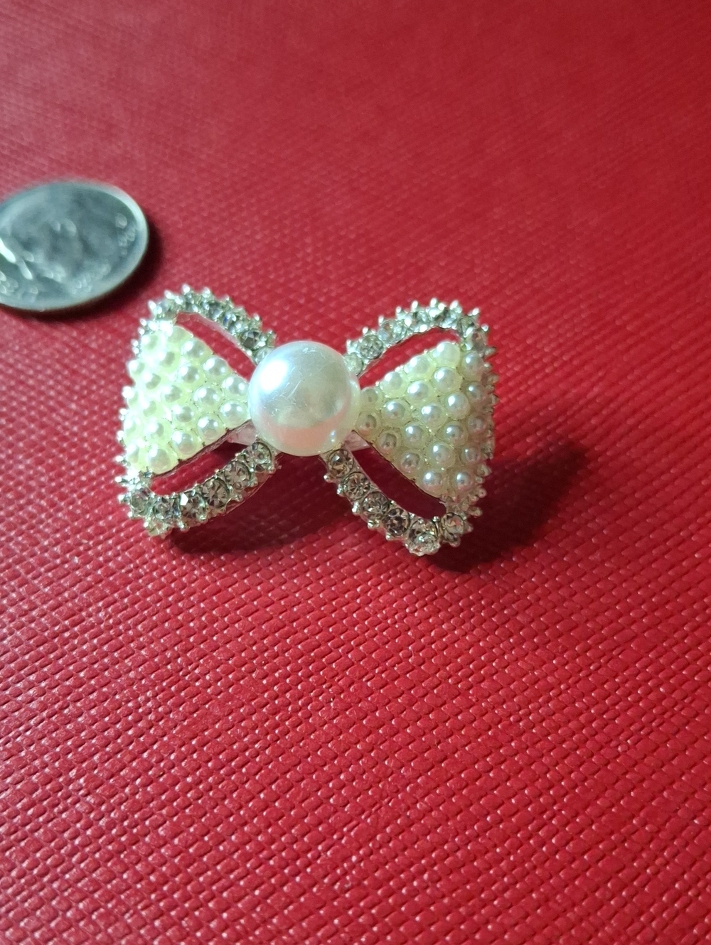 Pearl Faux Brooch Pin New